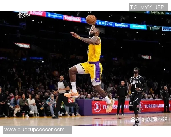 2012年3月5日湖人与热火的经典对决回顾与精彩瞬间分析