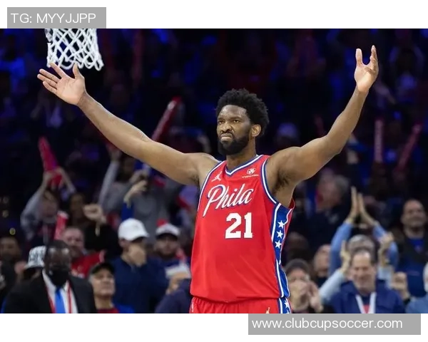 76人对决多伦多Raptors争夺季后赛席位的关键战役分析与展望