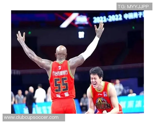 姜宇星的成长之路：从普通少年到璀璨明星的蜕变历程与心路历程